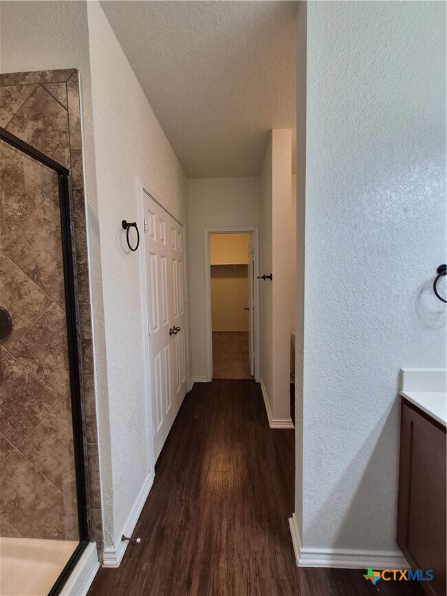 Building Photo - 1492 Jordan Crossing