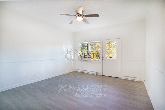 Building Photo - 130 Reems Creek Rd