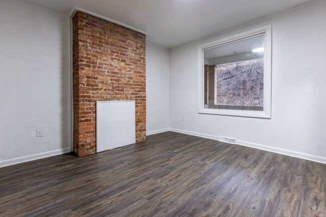 Building Photo - 1107 Arlington Ave