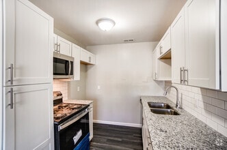 Building Photo - Allison Heights