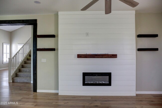 Building Photo - 6656 S Classic Way