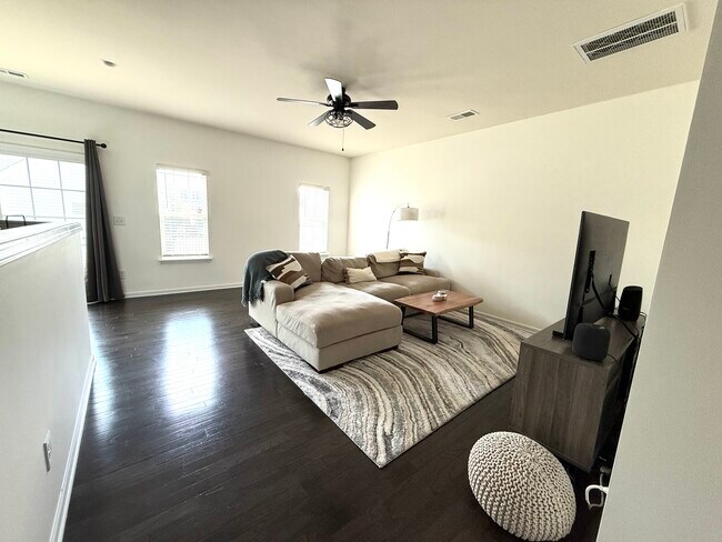 Building Photo - 15213 Wrights Crossing Dr