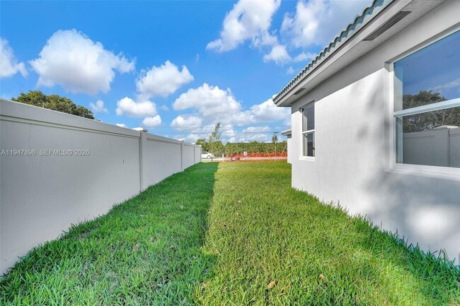 Building Photo - 27210 SW 159th Path