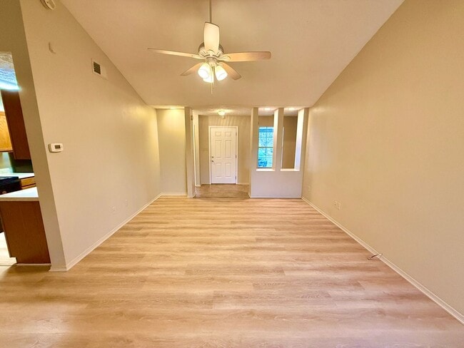 Building Photo - 2705 Beartooth Way