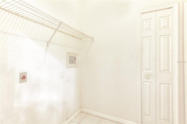 Building Photo - 4905 Lake Cecile Dr