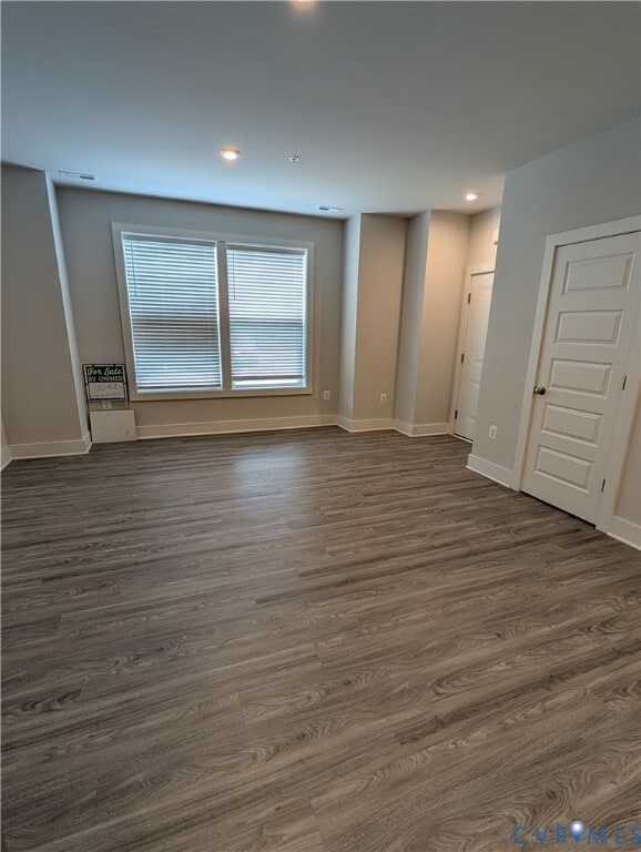 Building Photo - 2715 Acadia Dr