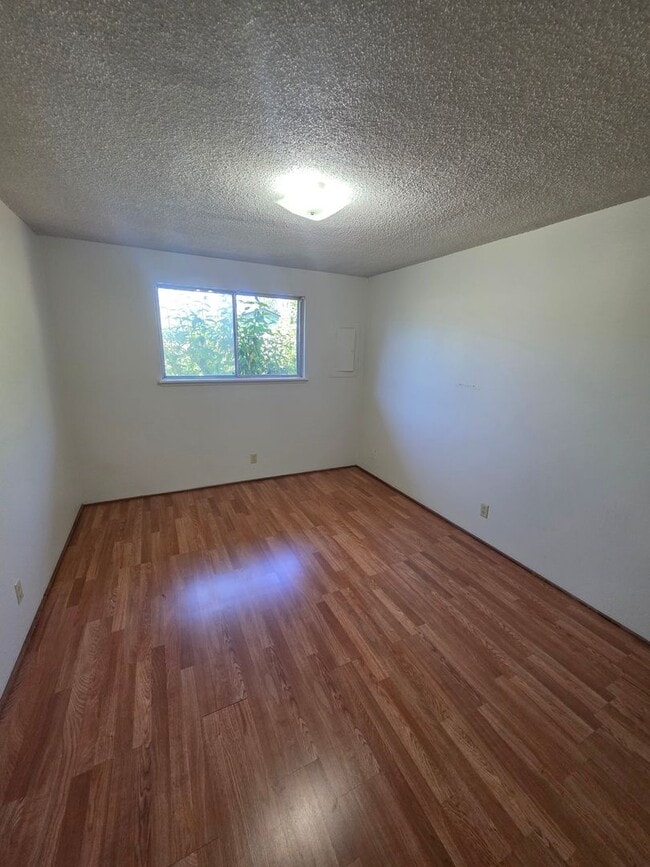 Building Photo - 446s51