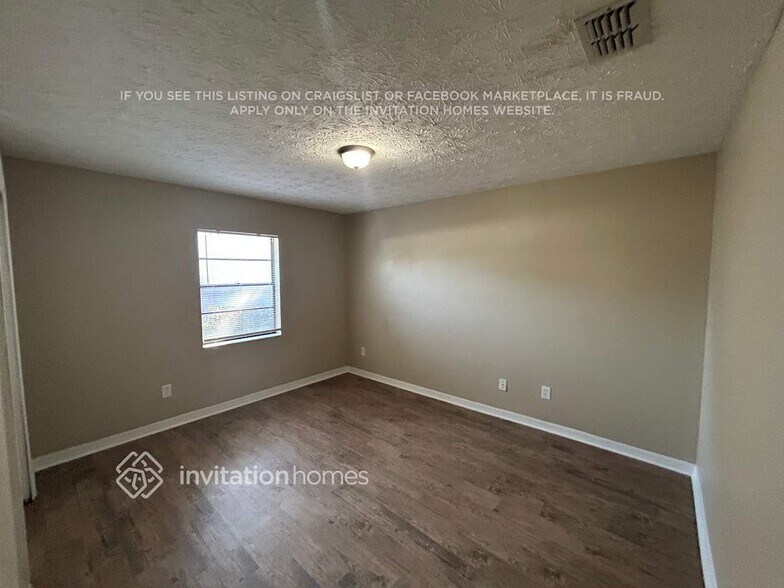 Building Photo - 1432 Buckner Rd