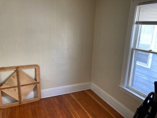 Building Photo - 2951-51A N Fratney St