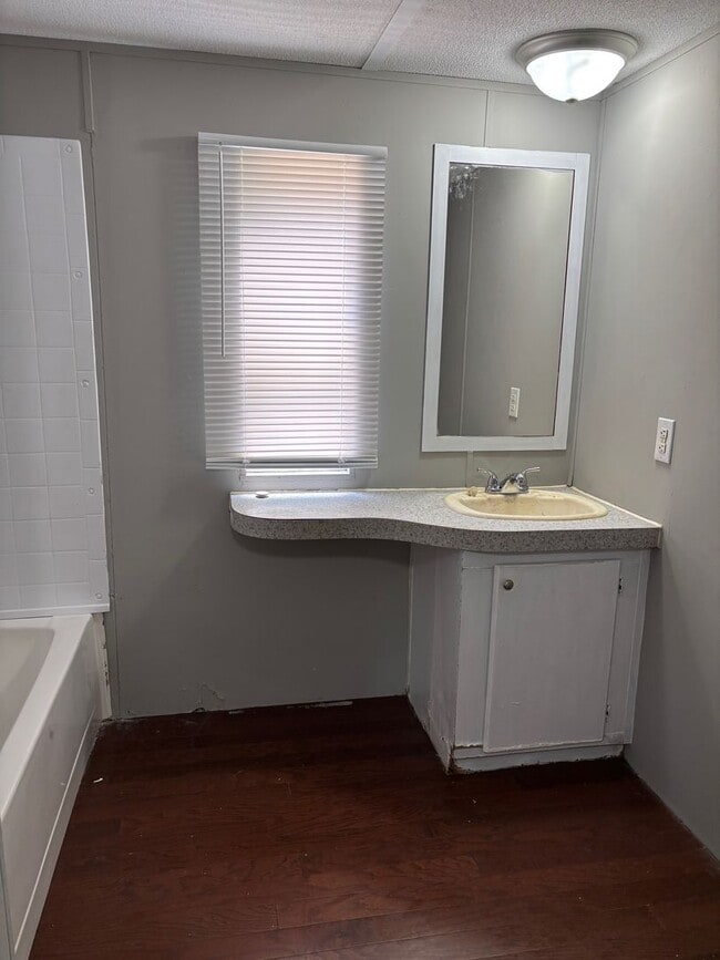 Building Photo - 2 BED, 2 BATH MOBILE HOME LOCATED IN CANDOR