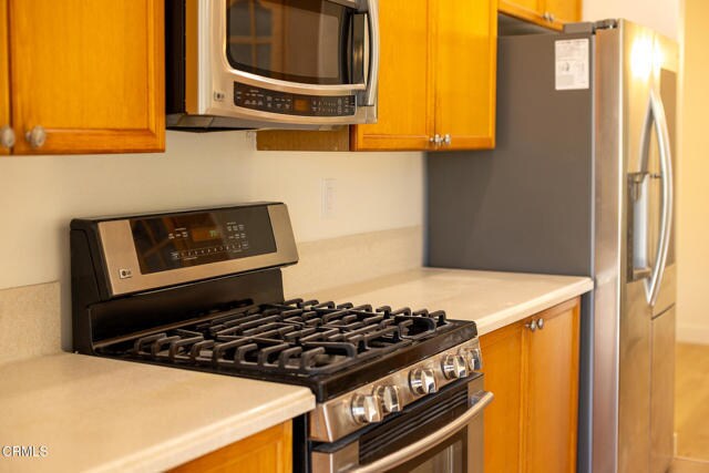 Building Photo - 805 Moby Dick Ln