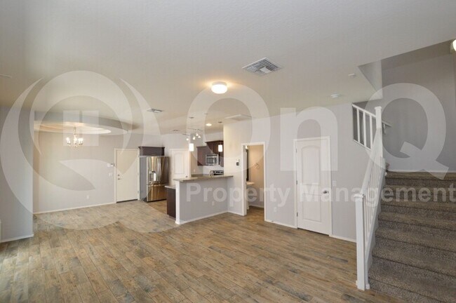 Building Photo - 2035 E Heartwood Ln