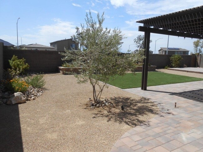 Building Photo - Beautiful Spacious Home in Henderson