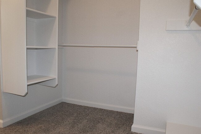 Building Photo - 2103 Rehoboth Cir