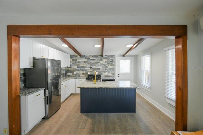 Building Photo - 1230 35th St