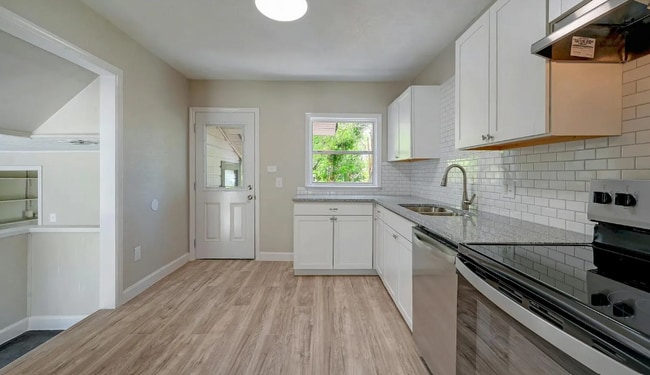 Building Photo - 505 Wright Ave