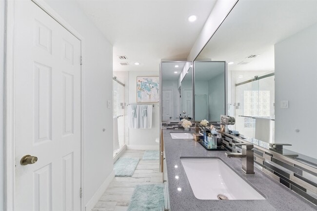 Building Photo - 9003 Tami Renee Ln