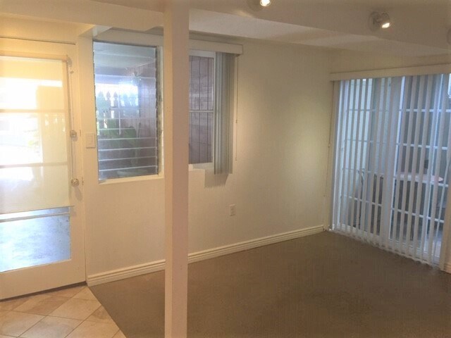 Building Photo - 201 Moonstone St