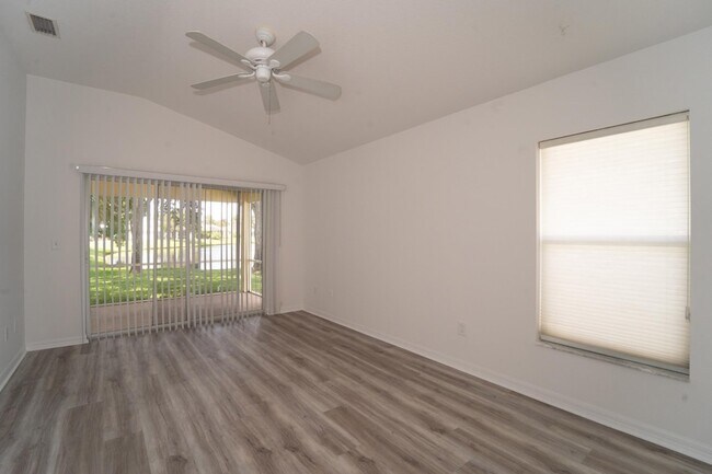Building Photo - 957 Windward Way