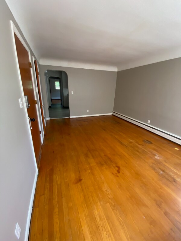 Building Photo - 4782 Clevesdale Dr