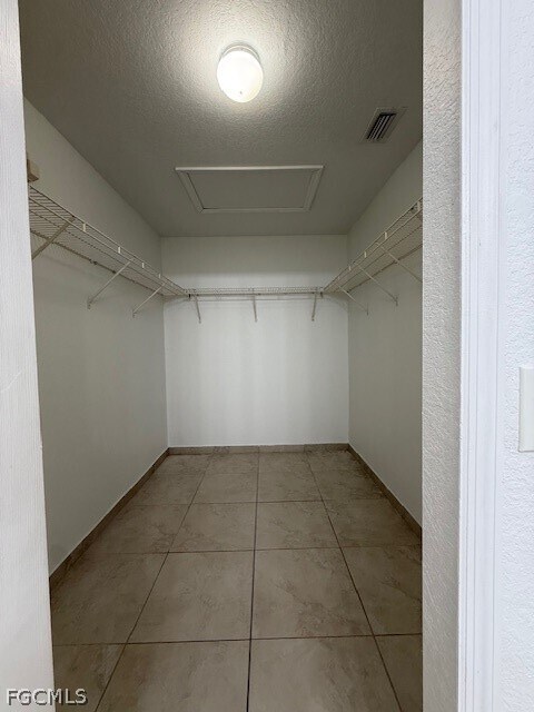 Building Photo - 3925 E Gator Cir