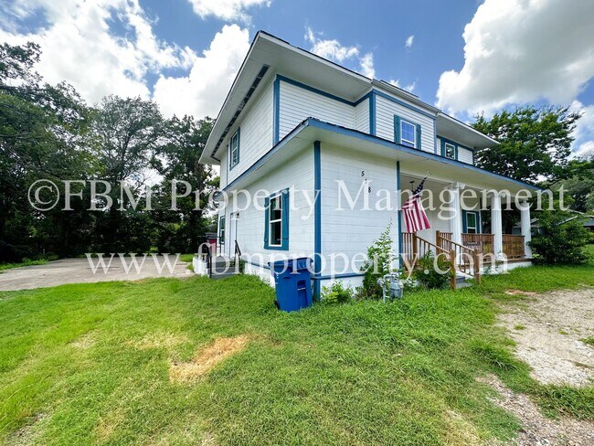 Building Photo - 518 N 26th St