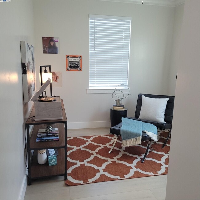 Building Photo - 2627 Beaumont St