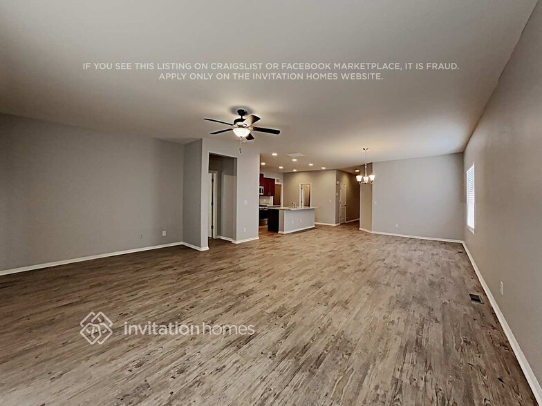 Building Photo - 9939 Thunderbolt Trail