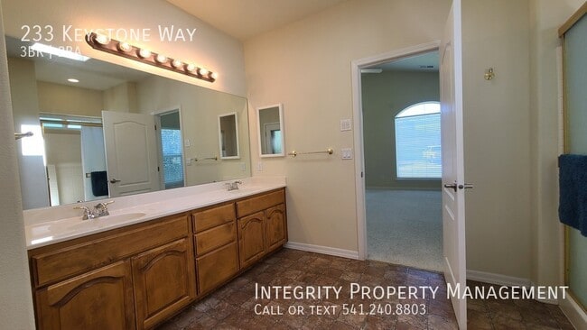 Building Photo - 233 Keystone Way