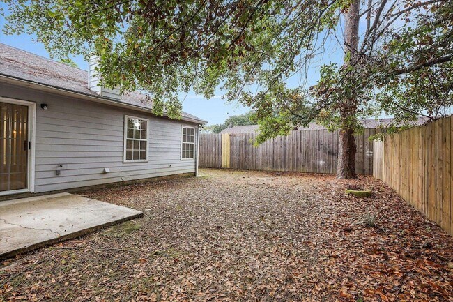 Building Photo - 3588 Wexford Ct