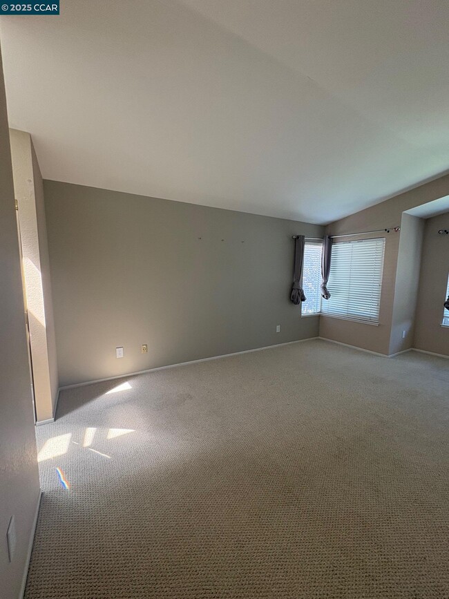 Building Photo - 1029 Lakeridge Pl