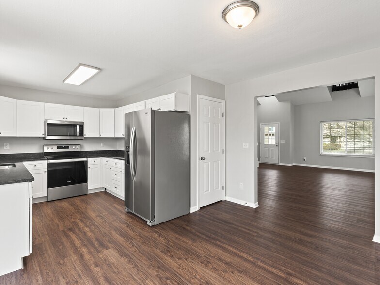 Building Photo - 8022 Crete Ln