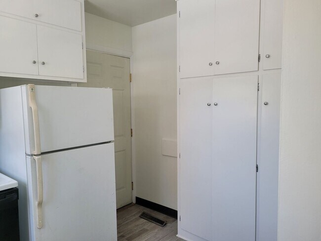 Building Photo - 1424 N 22nd St