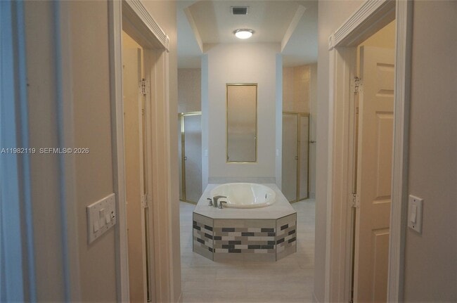 Building Photo - 8006 N Savannah Cir