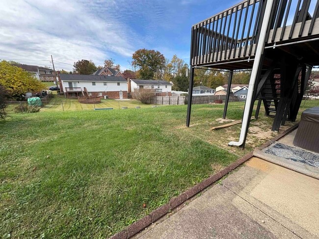 Building Photo - 9 Adkins Ct