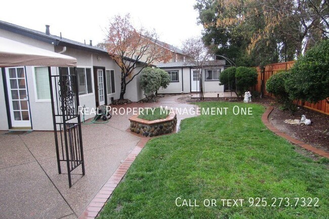 Building Photo - 282 Junco Ave