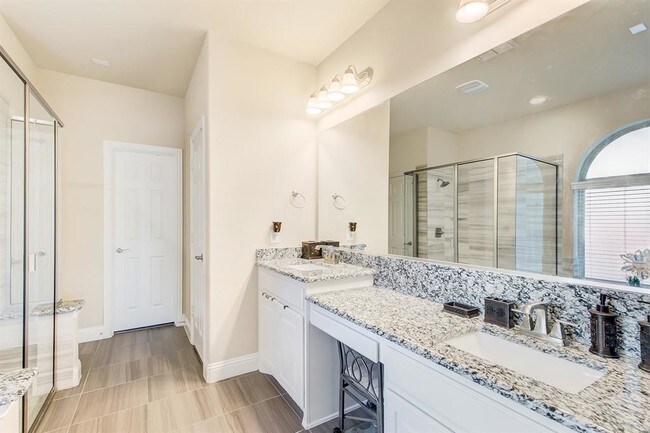 Building Photo - 4805 Comstock Way