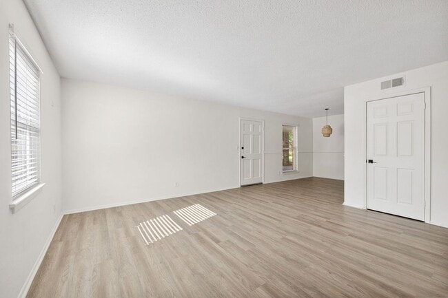 Interior Photo - The Riverview