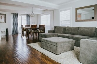 Building Photo - 3 Bed 2.5 Bath in Orem