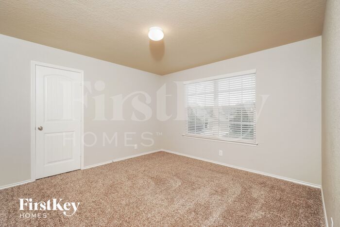 Building Photo - 15222 Cinnamon Teal