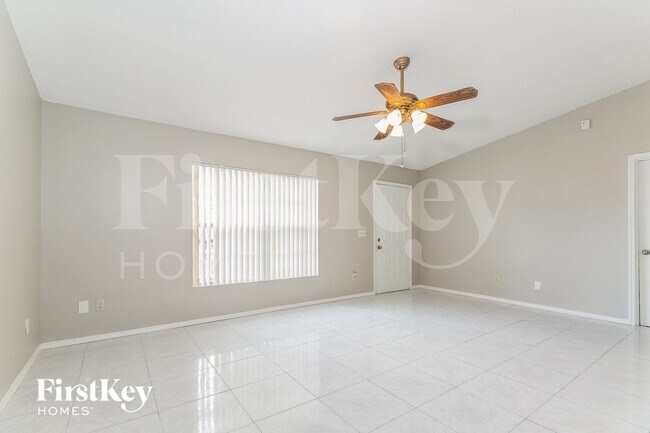 Building Photo - 1420 Kissimmee Dr