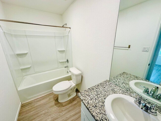 Building Photo - Charming 3-Bedroom, 2.5-Bath Home in the desirable Sage Meadows Community!