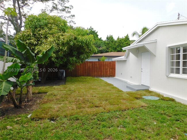 Building Photo - 2754 NW 26th St