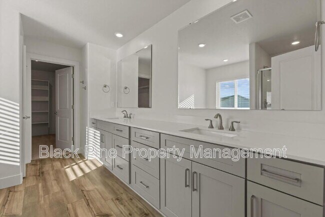 Building Photo - 11130 Aspen Hl Dr