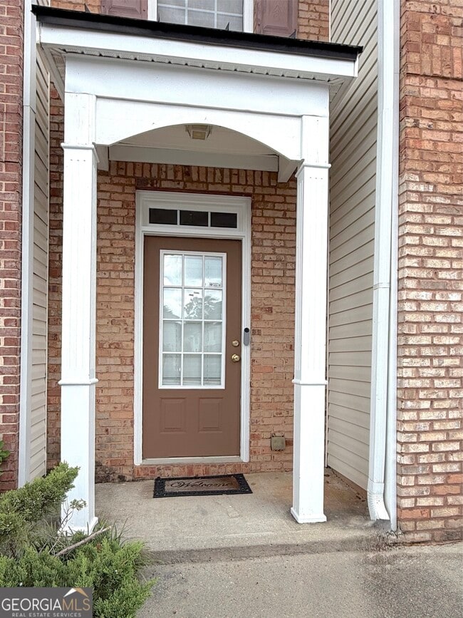 Building Photo - 3845 Grovemont Pl