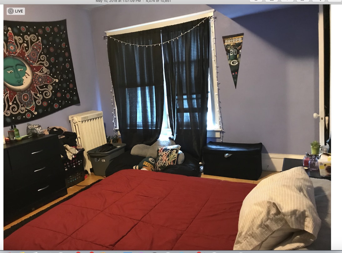 bedroom - 2913 N Farwell Ave