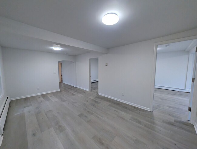 Building Photo - Stunning 3 bedroom 2 bathroom single family house available in Asbury Park!
