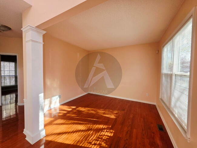 Building Photo - 321 Bloombridge Way NW