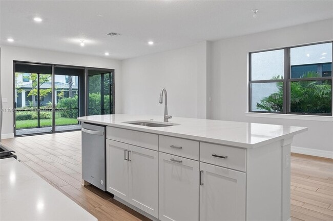 Building Photo - 4443 Providence Wy