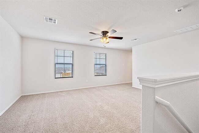Building Photo - 204 Lily Pond Trl